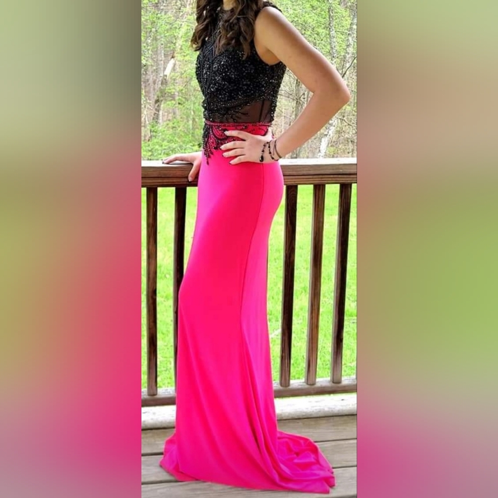 Prom gown - Picture 3 of 5